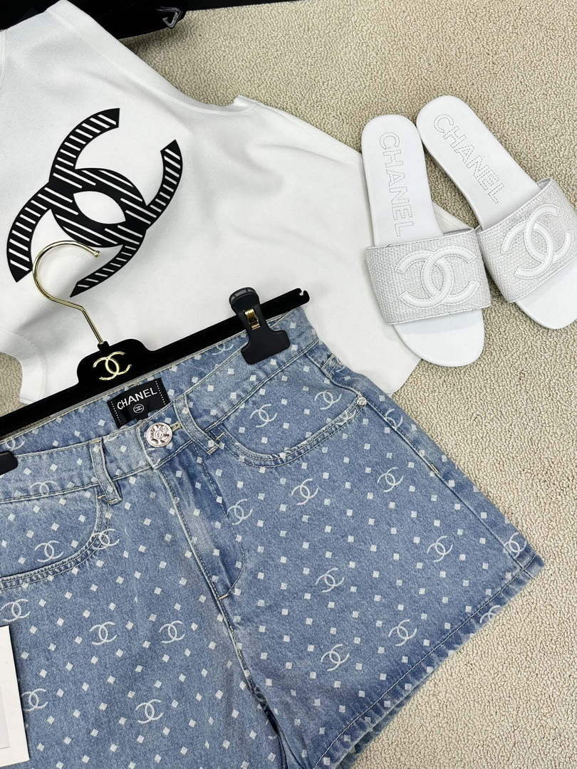 Chanel Women's Fashion Denim shorts C58807
