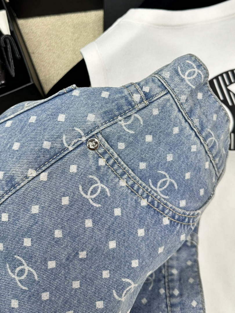 Chanel Women's Fashion Denim shorts C58807