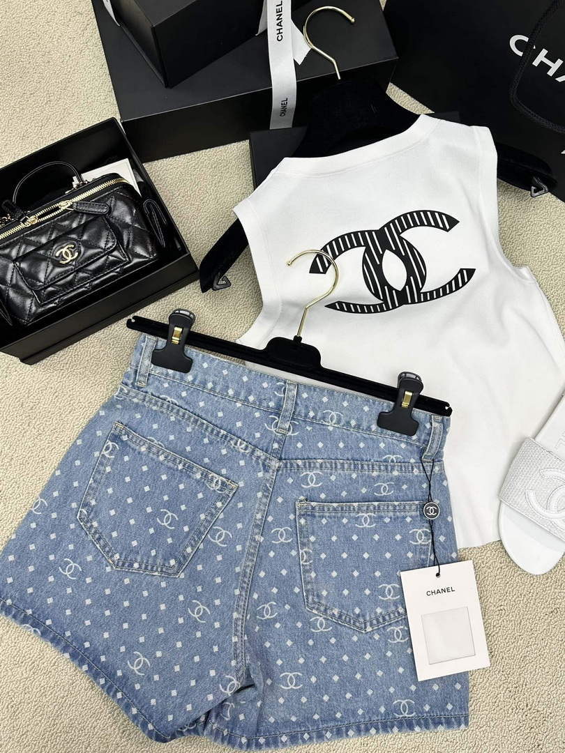 Chanel Women's Fashion Denim shorts C58807