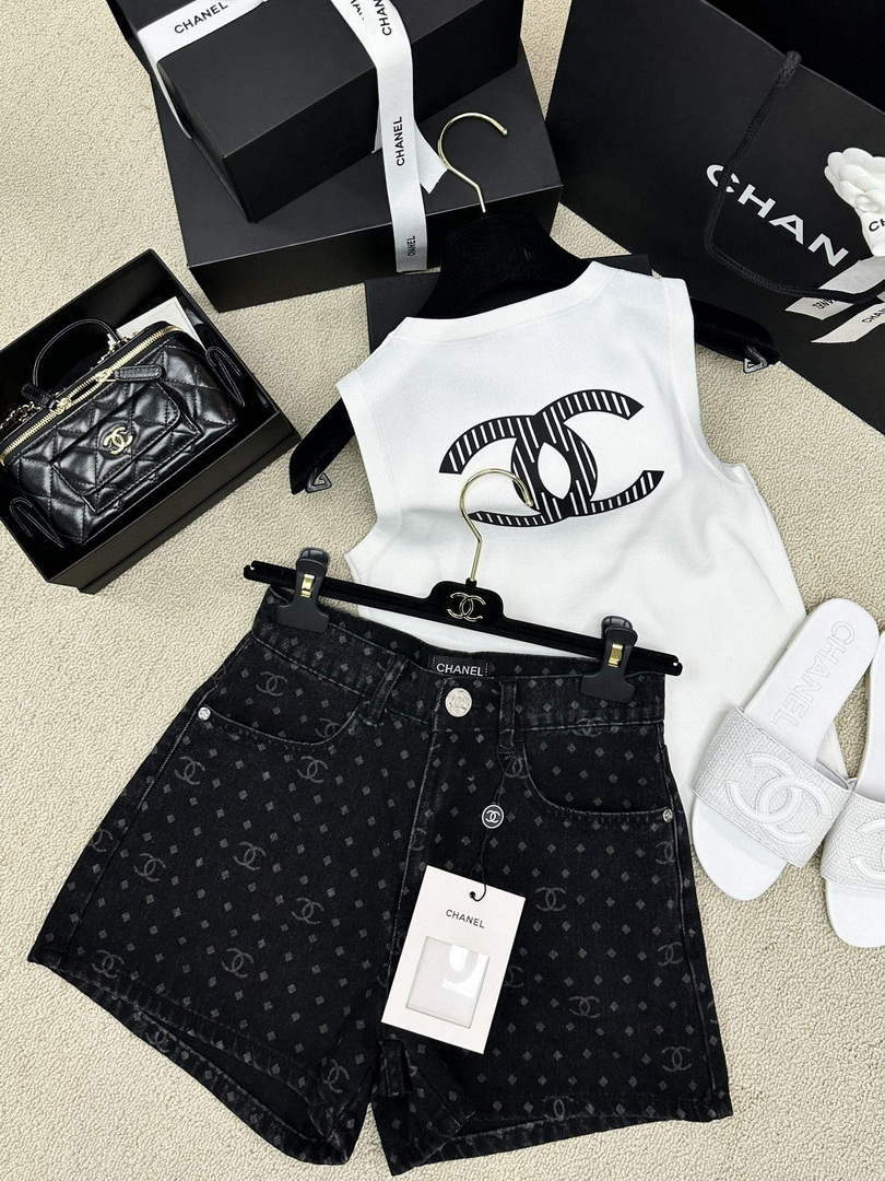 Chanel Women's Fashion Denim shorts C58808