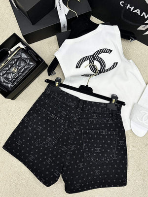 Chanel Women's Fashion Denim shorts C58808 - S - View 3