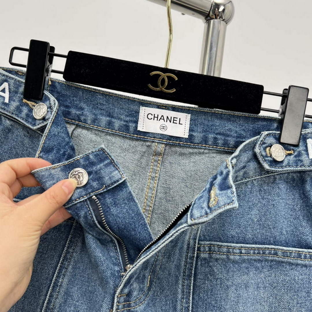 Chanel Women's Fashion Denim shorts C58810