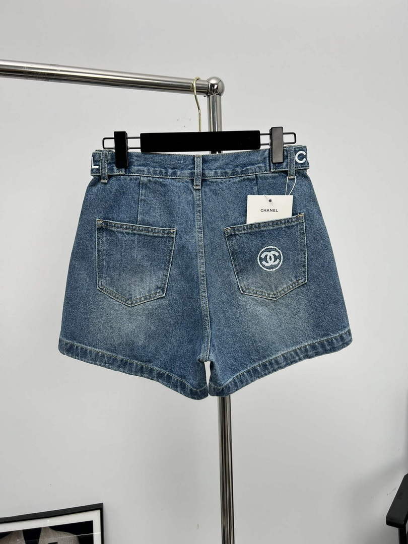 Chanel Women's Fashion Denim shorts C58810