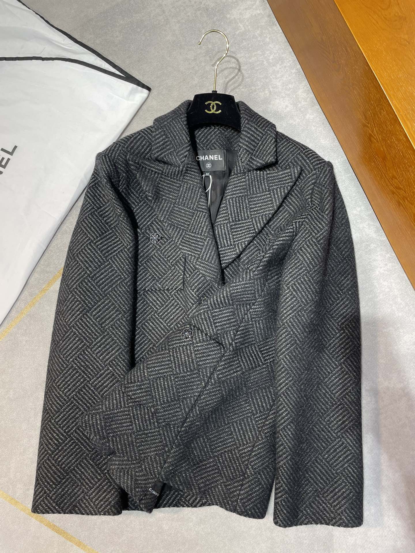 Chanel Women's P78191 Fashion Jacket Wool Tweed  Black & Gray C62302