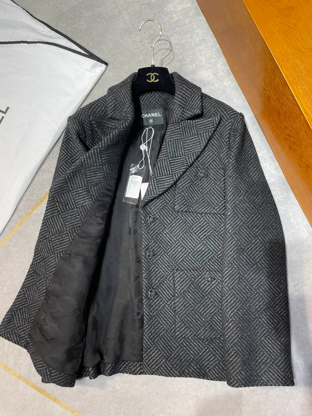 Chanel Women's P78191 Fashion Jacket Wool Tweed  Black & Gray C62302