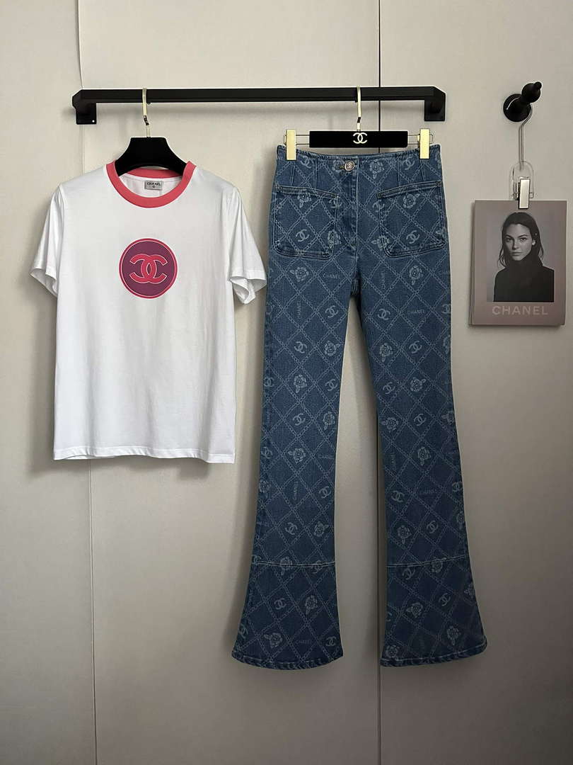 Chanel Women's Fashion Jeans C58812