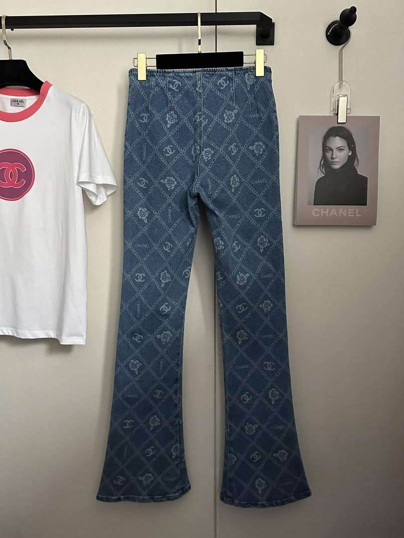 Chanel Women's Fashion Jeans C58812