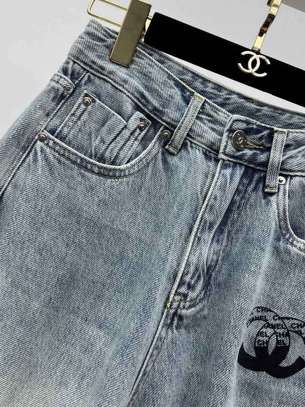 Chanel Women's Fashion Jeans C58815