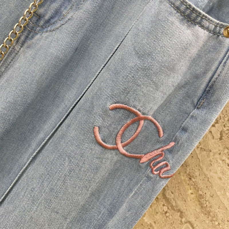 Chanel Women's Fashion Jeans C58816