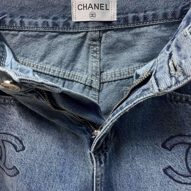 Chanel Women's Fashion Jeans C58820