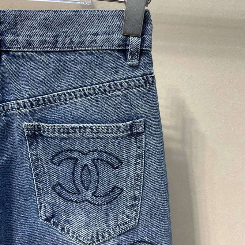 Chanel Women's Fashion Jeans C58820