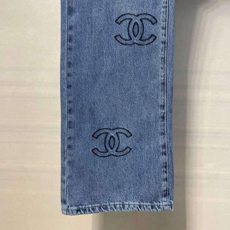 Chanel Women's Fashion Jeans C58820