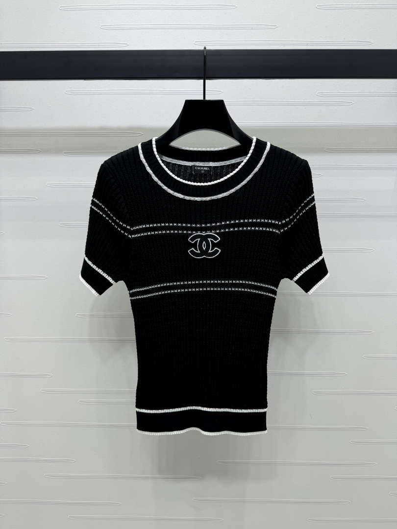 Chanel Women's Fashion Knitted T-shirt C81001