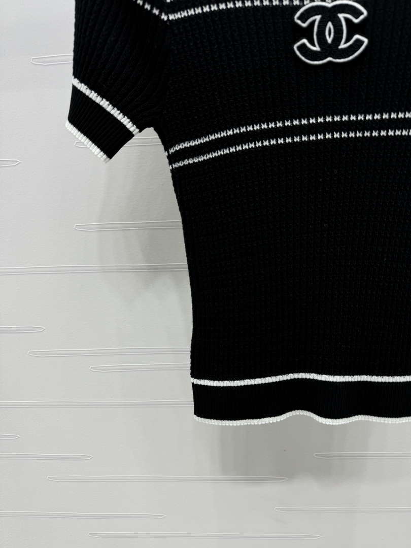 Chanel Women's Fashion Knitted T-shirt C81001