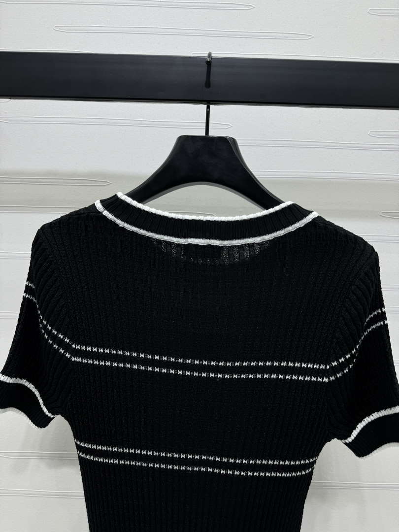 Chanel Women's Fashion Knitted T-shirt C81001