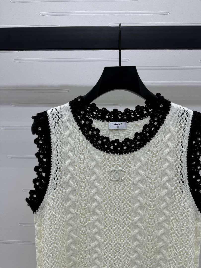 Chanel Women's Fashion Knitted T-shirt C81007