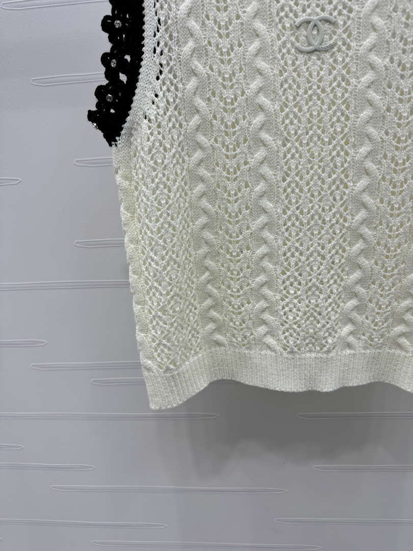Chanel Women's Fashion Knitted T-shirt C81007