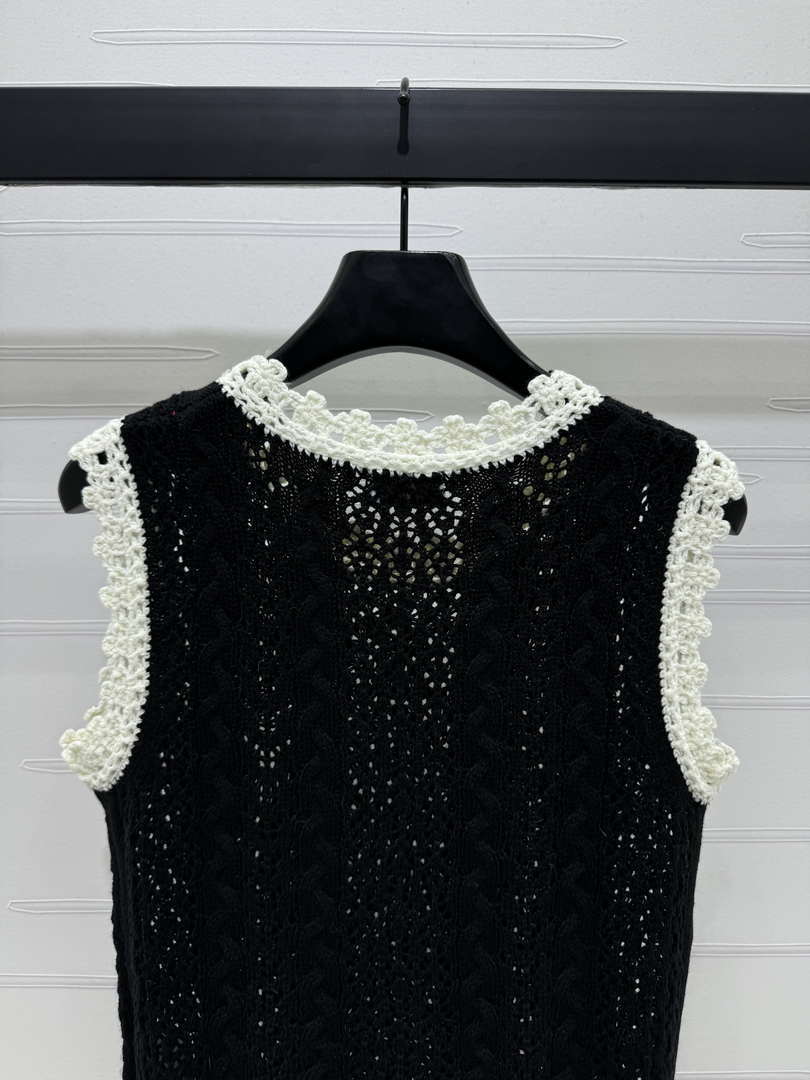 Chanel Women's Fashion Knitted T-shirt C81007