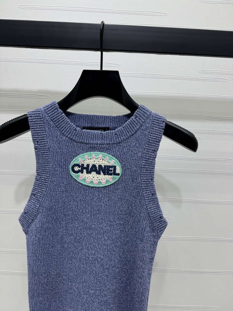 Chanel Women's Fashion Knitted T-shirt C81008