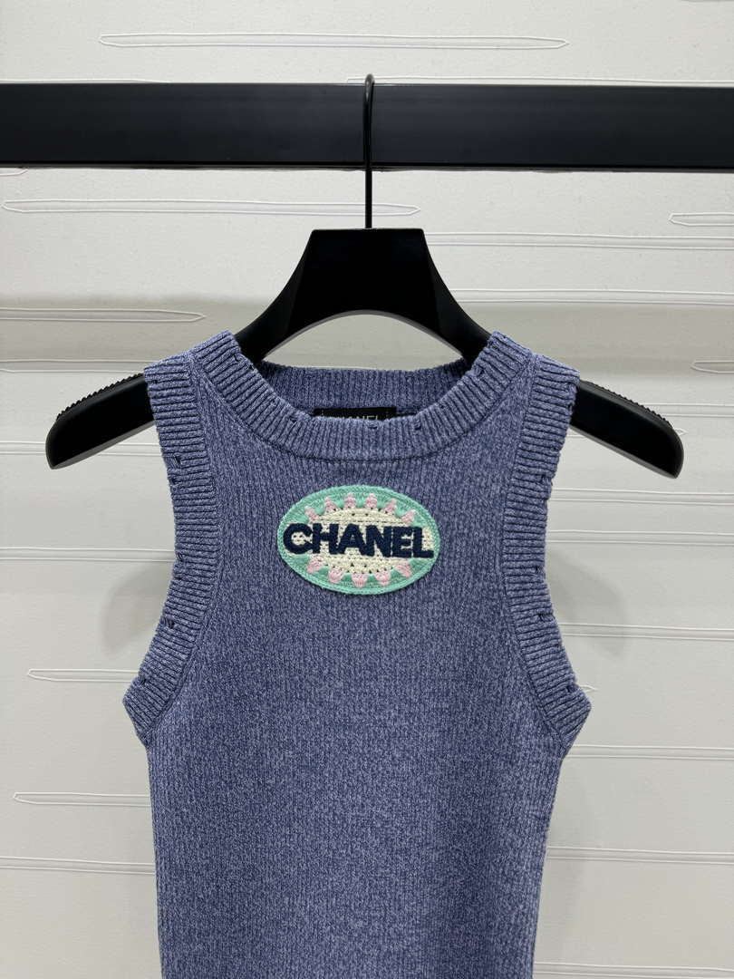 Chanel Women's Fashion Knitted T-shirt C81008