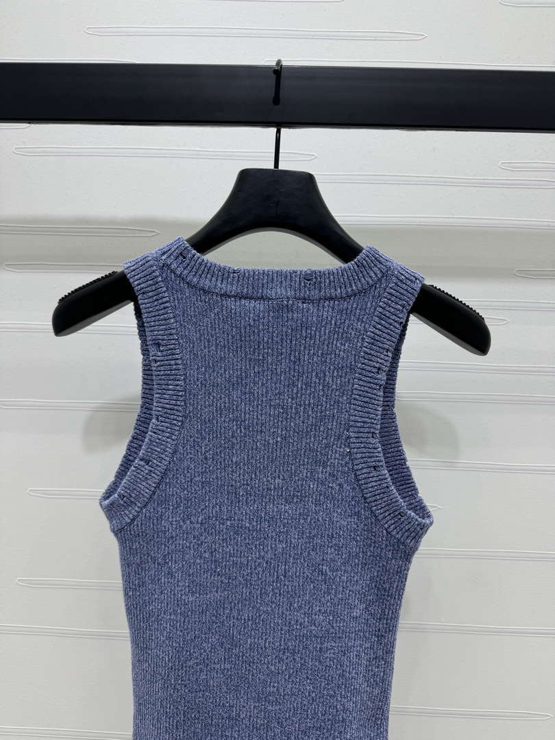 Chanel Women's Fashion Knitted T-shirt C81008