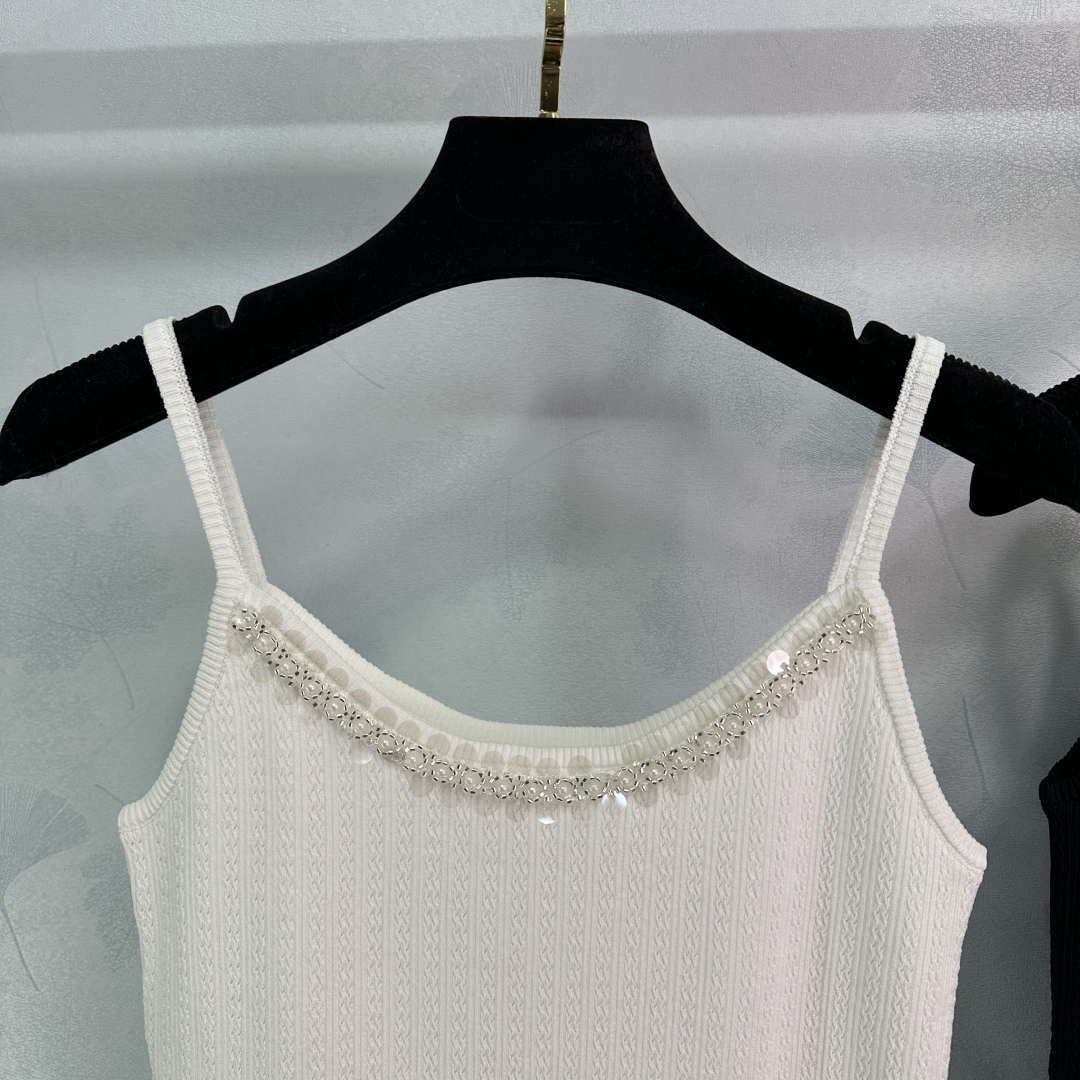 Chanel Women's Fashion Knitted T-shirt C81010
