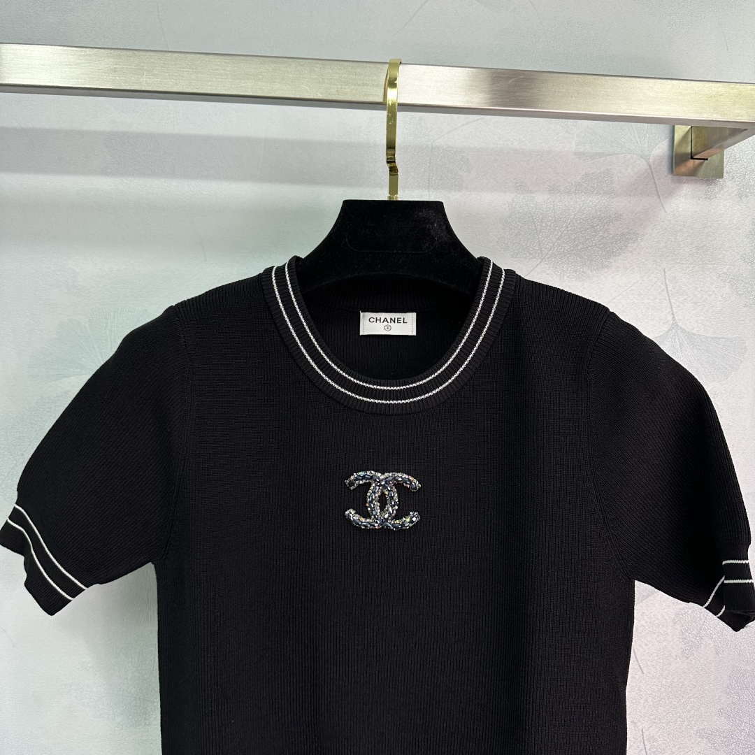 Chanel Women's Fashion Knitted T-shirt C81011
