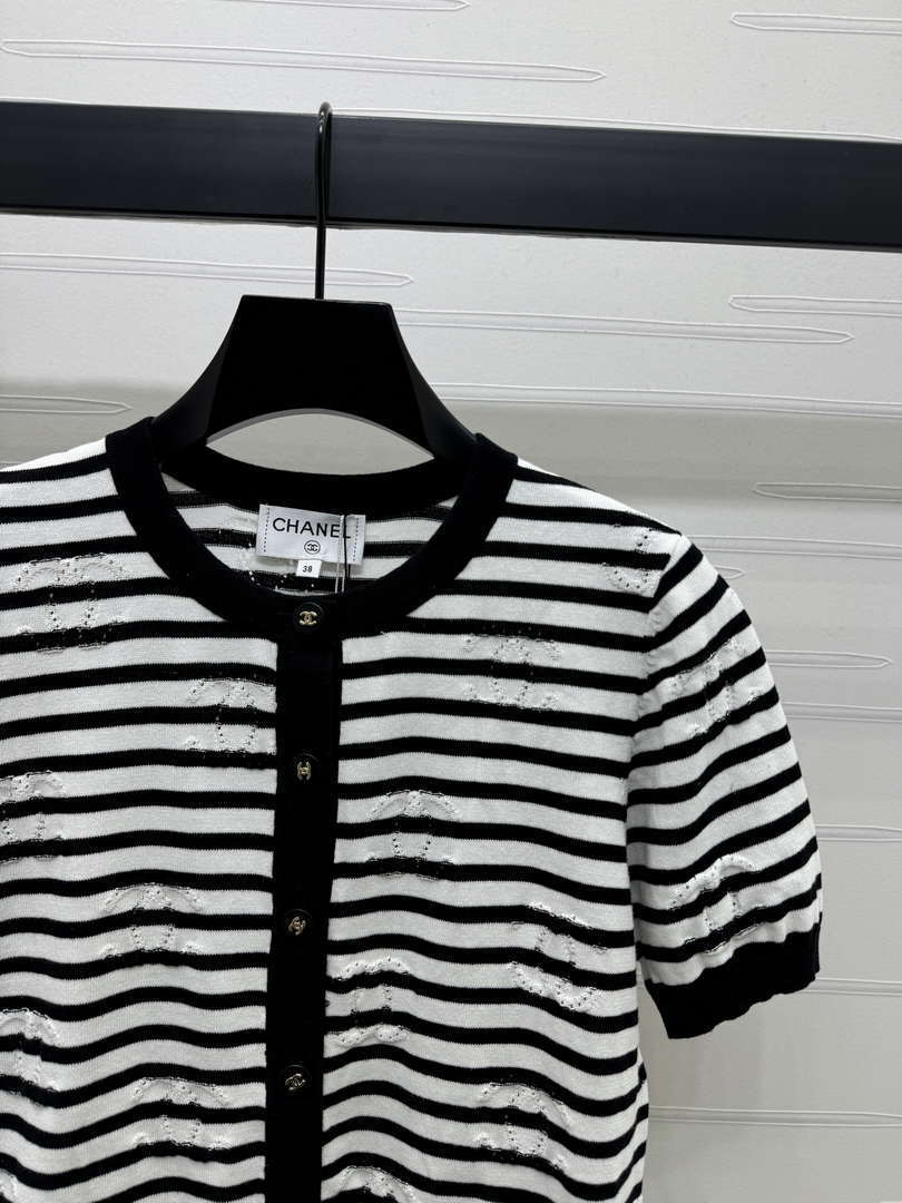 Chanel Women's Fashion Knitted T-shirt C81013