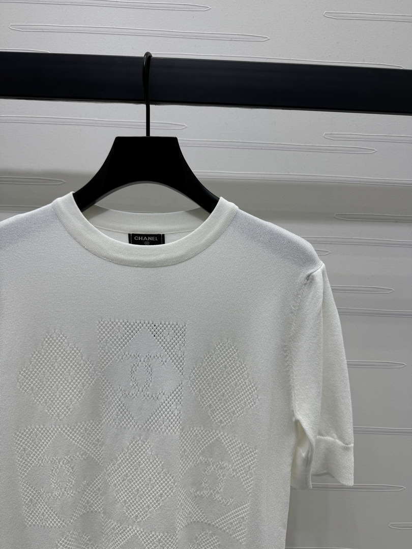 Chanel Women's Fashion Knitted T-shirt C81014