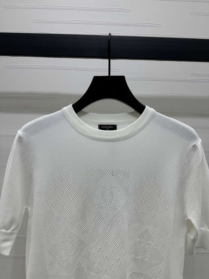 Chanel Women's Fashion Knitted T-shirt C81014
