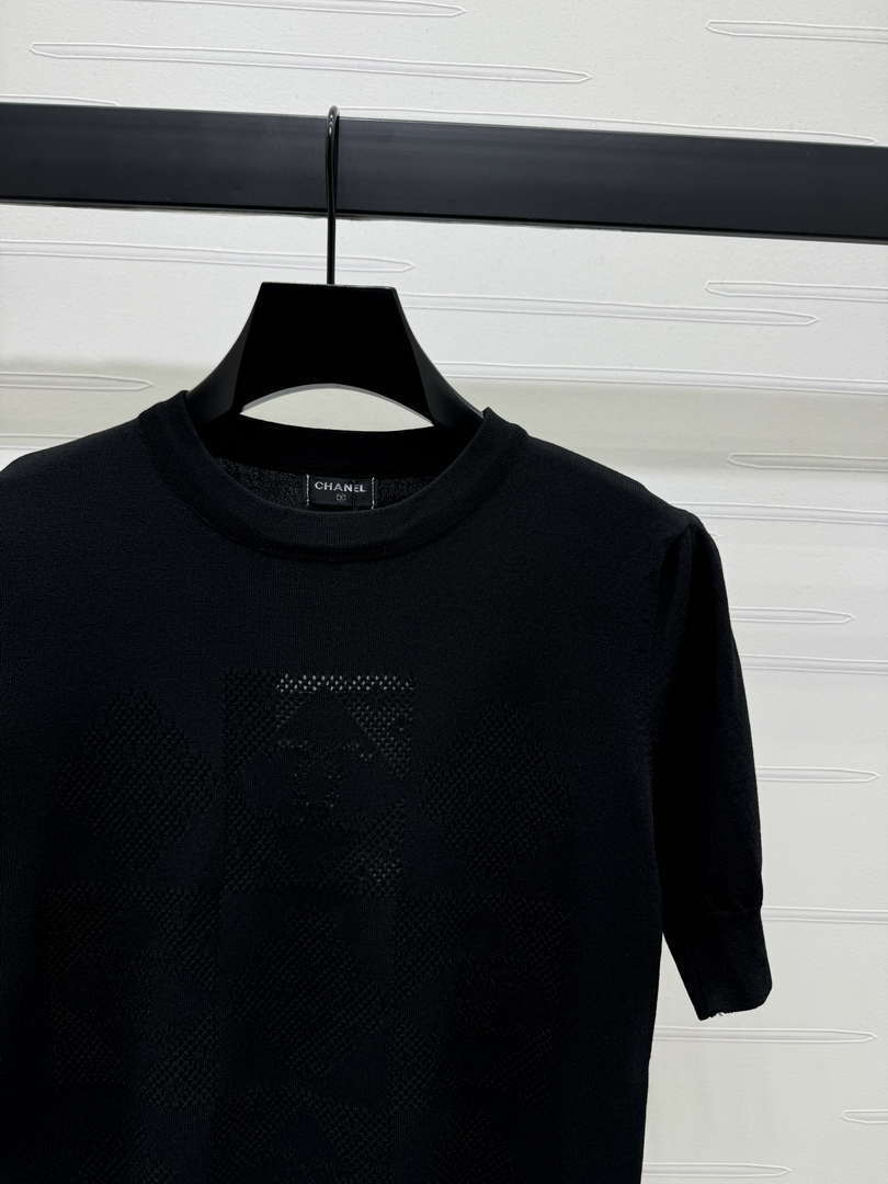 Chanel Women's Fashion Knitted T-shirt C81014