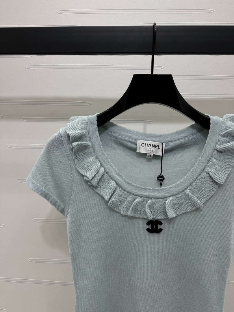Chanel Women's Fashion Knitted T-shirt C81015