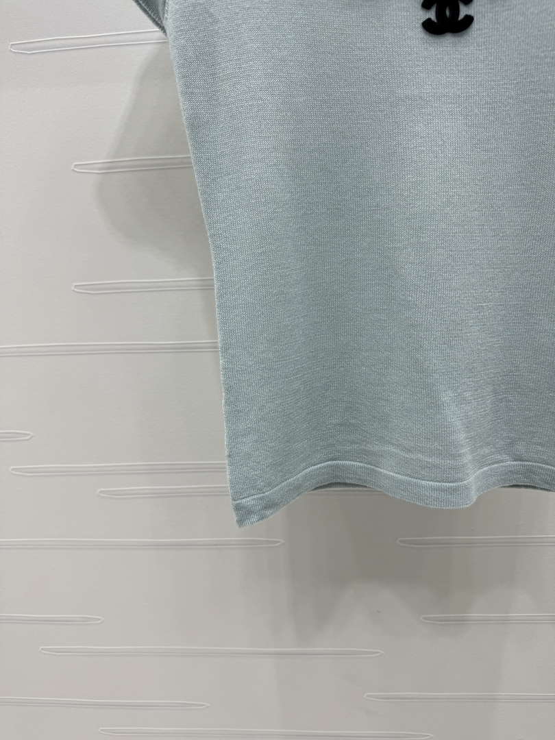 Chanel Women's Fashion Knitted T-shirt C81015