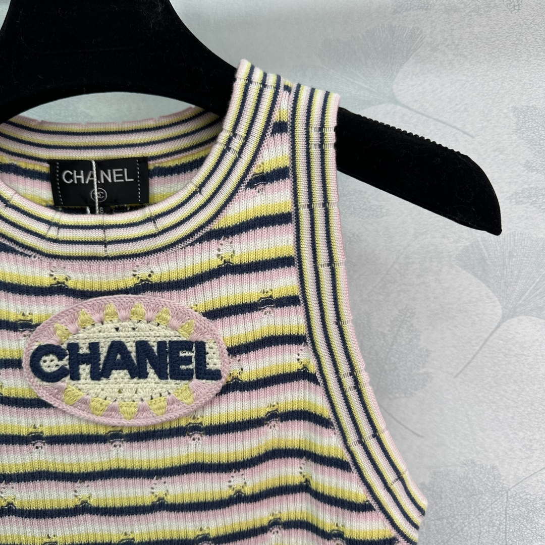 Chanel Women's Fashion Knitted T-shirt C81016