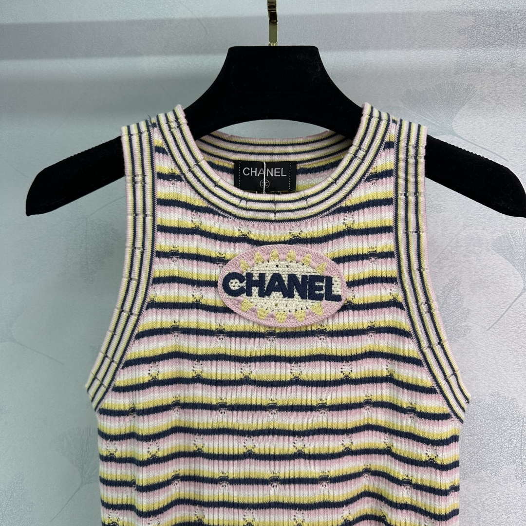 Chanel Women's Fashion Knitted T-shirt C81016