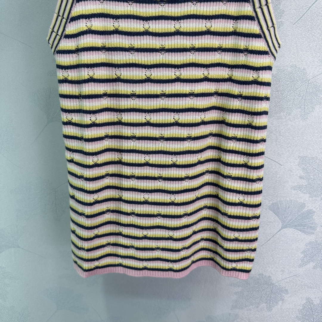 Chanel Women's Fashion Knitted T-shirt C81016
