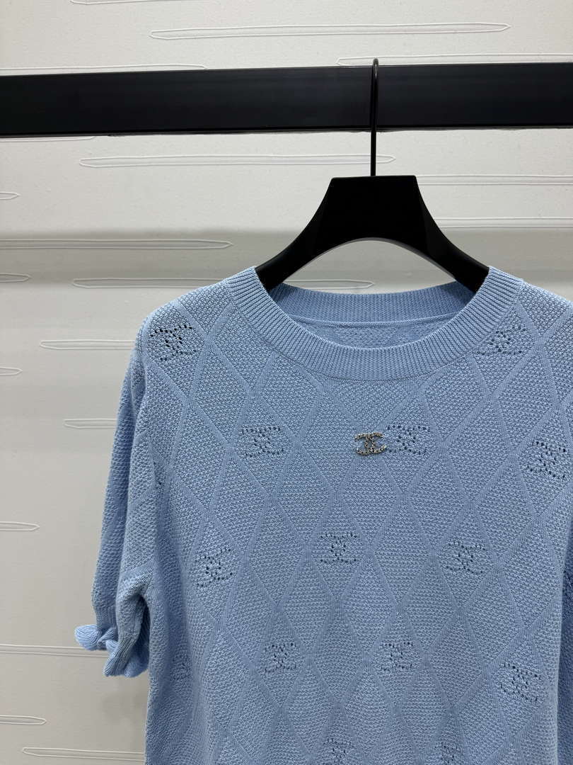 Chanel Women's Fashion Knitted T-shirt C81019