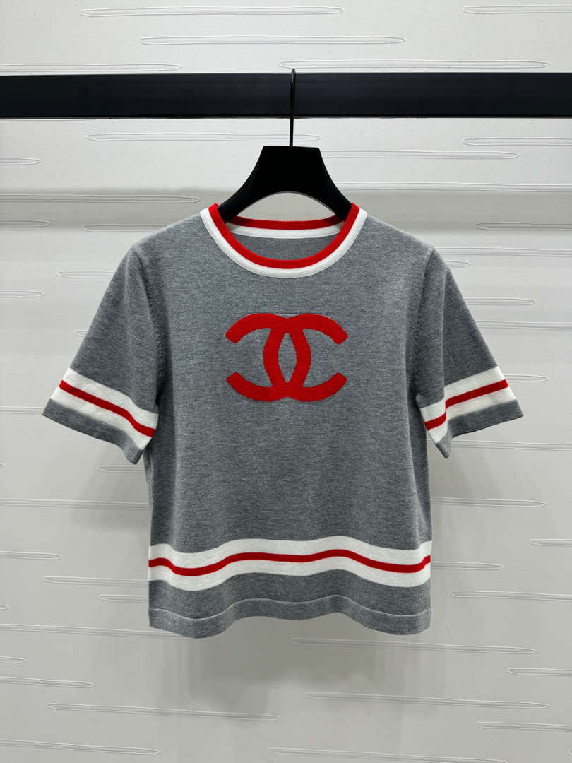 Chanel Women's Fashion Knitted T-shirt C81020