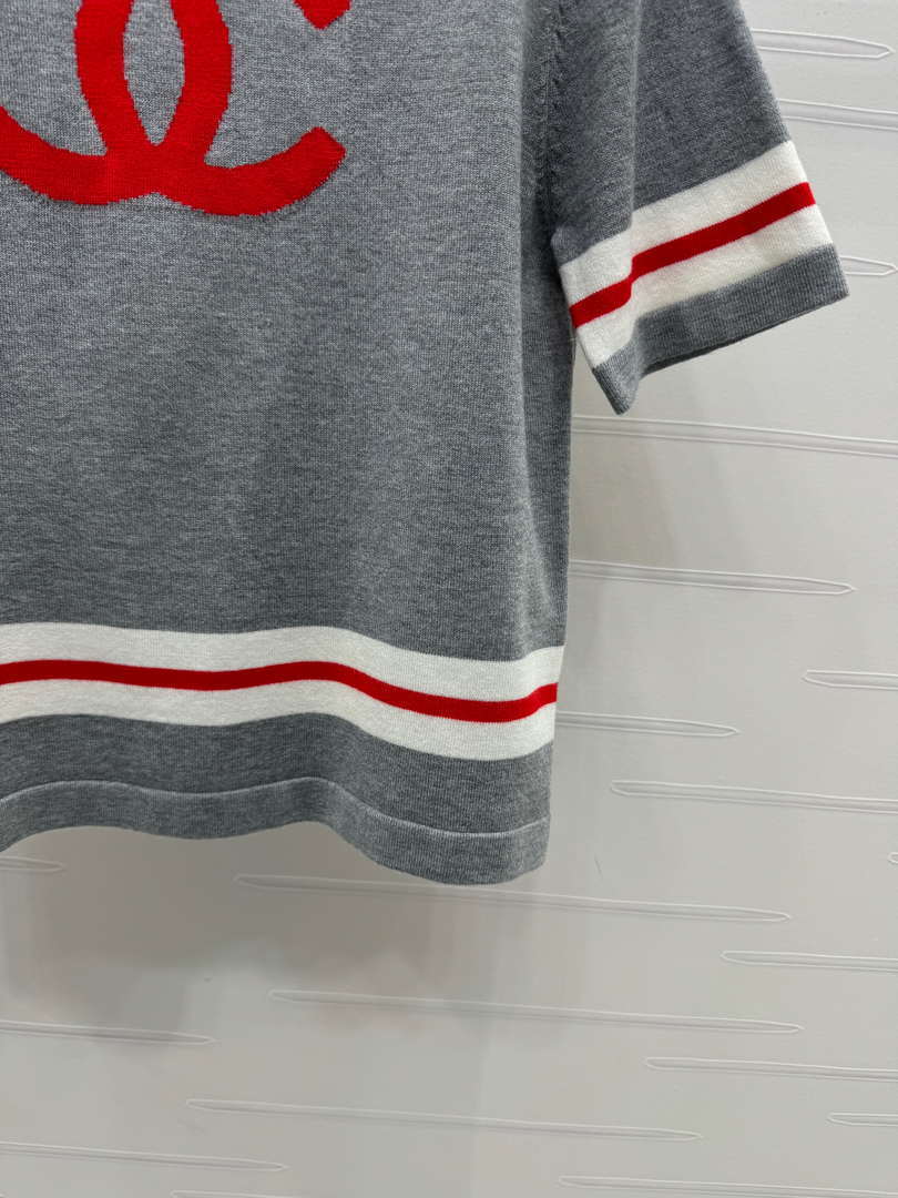 Chanel Women's Fashion Knitted T-shirt C81020