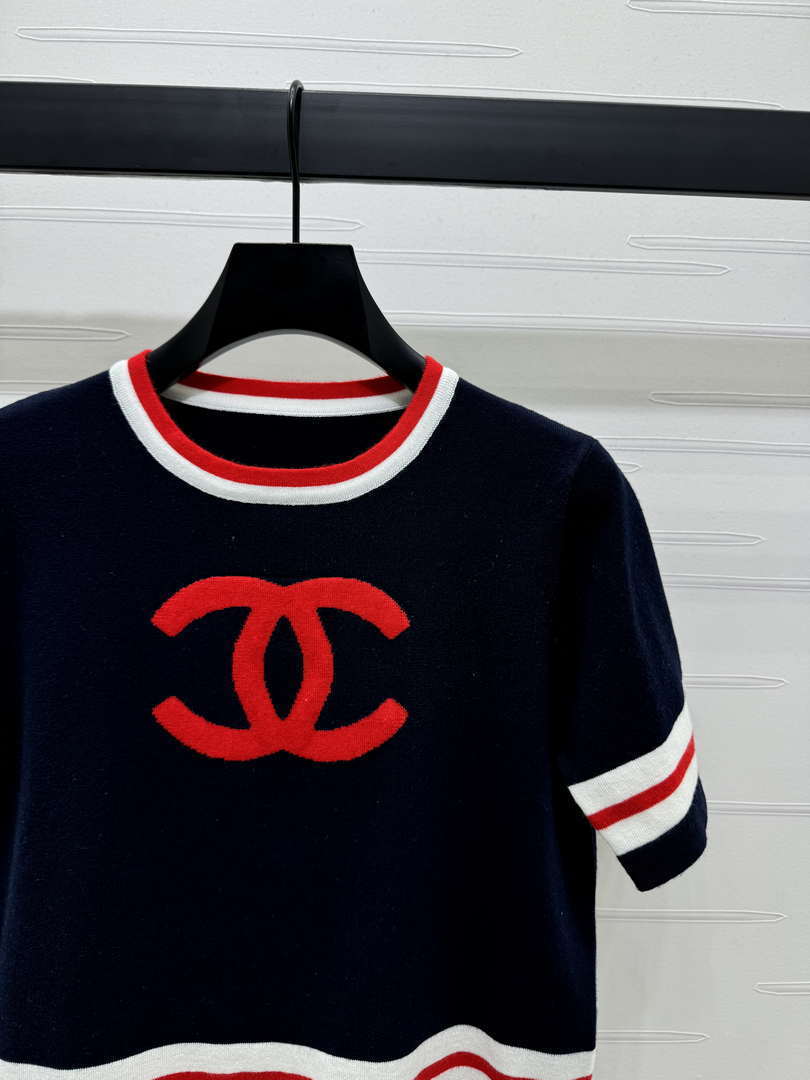 Chanel Women's Fashion Knitted T-shirt C81020
