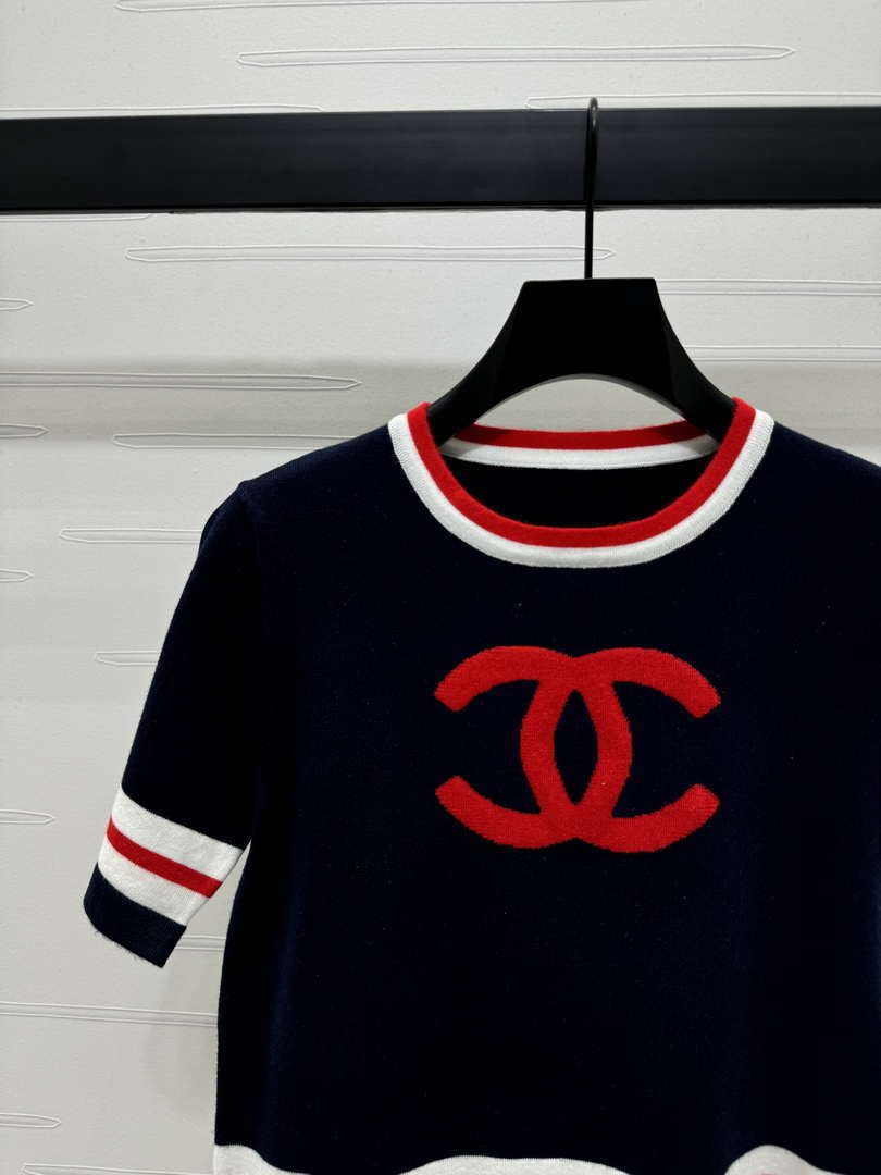 Chanel Women's Fashion Knitted T-shirt C81020