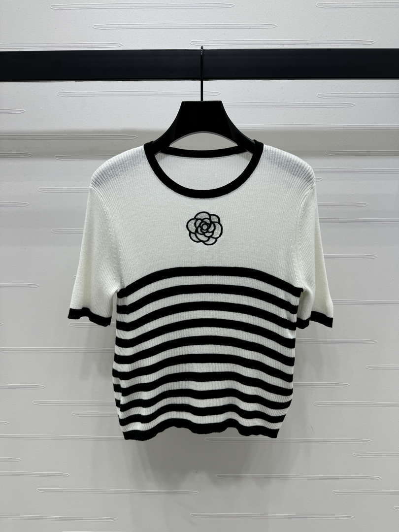 Chanel Women's Fashion Knitted T-shirt C81021