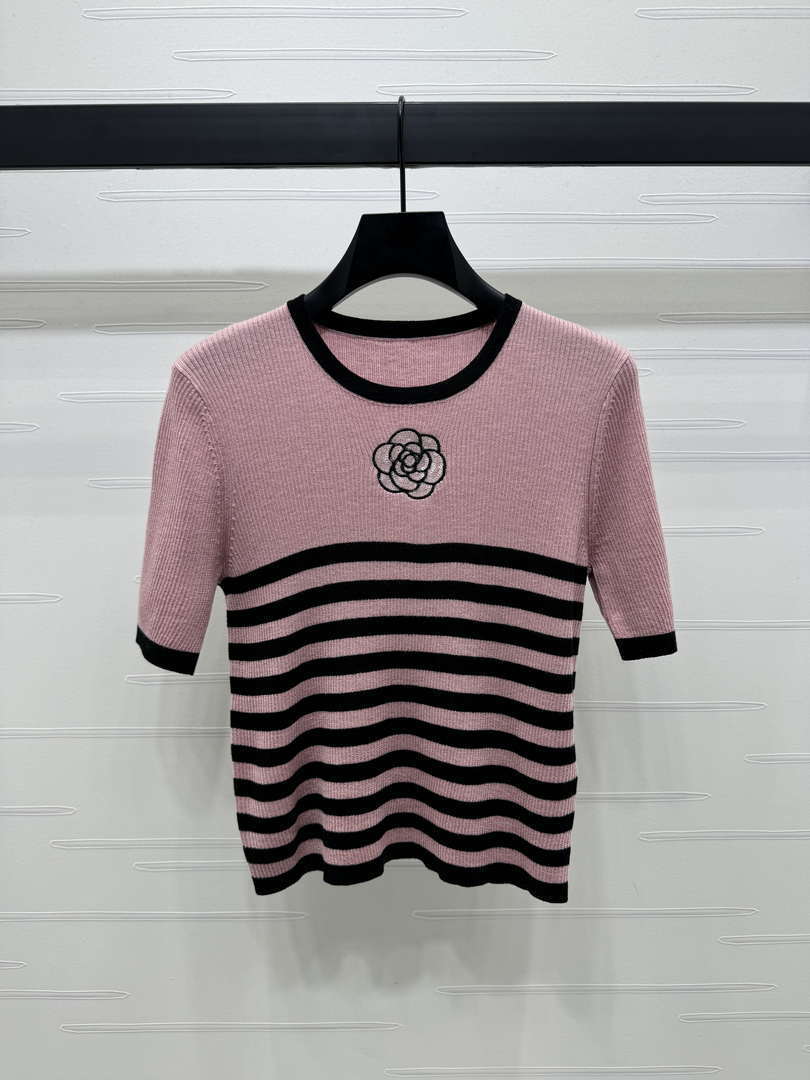 Chanel Women's Fashion Knitted T-shirt C81021