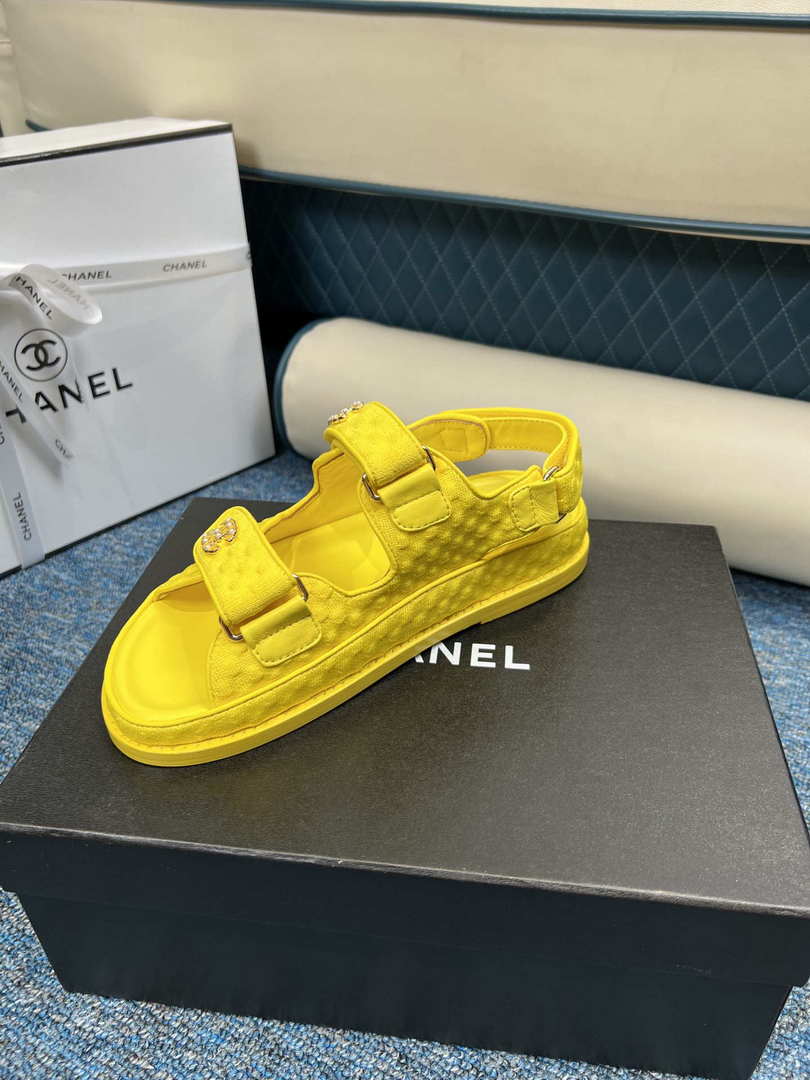Chanel Women's fashion Knitwear Sandals G35932 Yellow - 34 - View 5