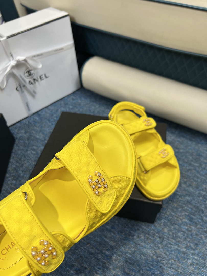 Chanel Women's fashion Knitwear Sandals G35932 Yellow