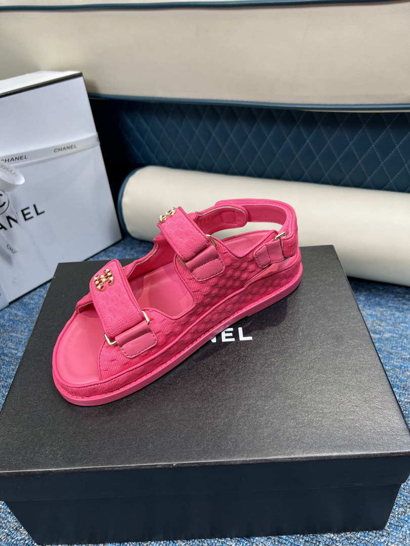 Chanel Women's fashion Knitwear Sandals G35933 Rose Red