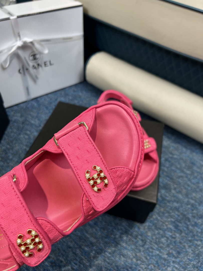 Chanel Women's fashion Knitwear Sandals G35933 Rose Red