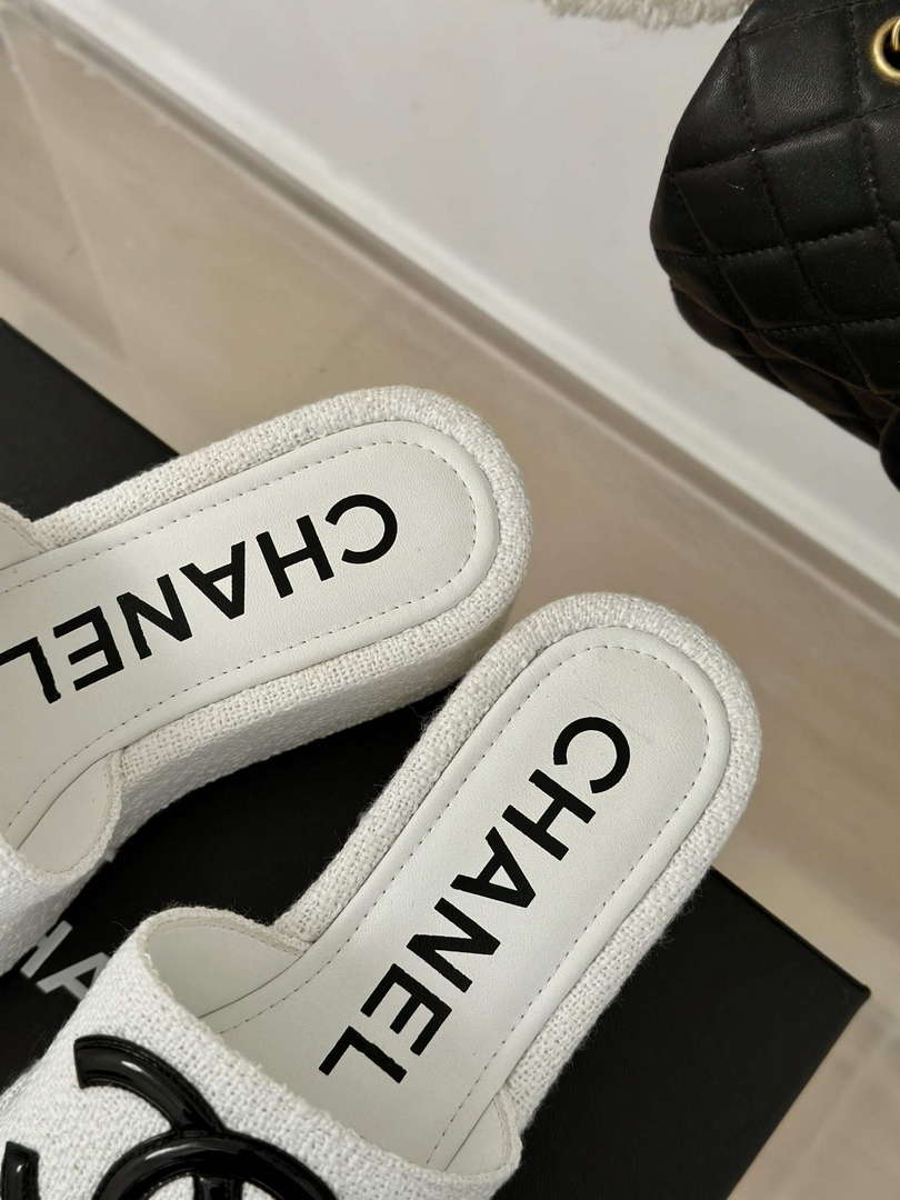 Chanel Women's fashion Knitwear Slippers C88106 - Euro 35=US 4 - View 8