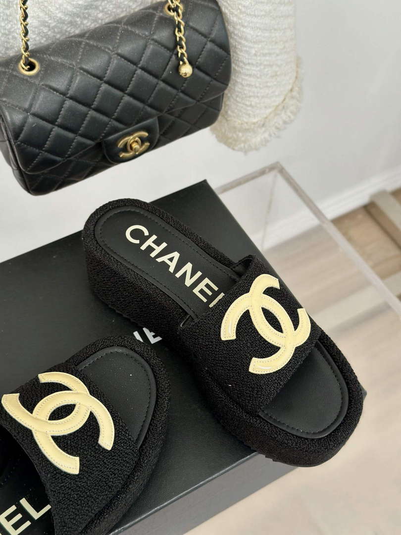 Chanel Women's fashion Knitwear Slippers C88107 - Euro 35=US 4 - View 5