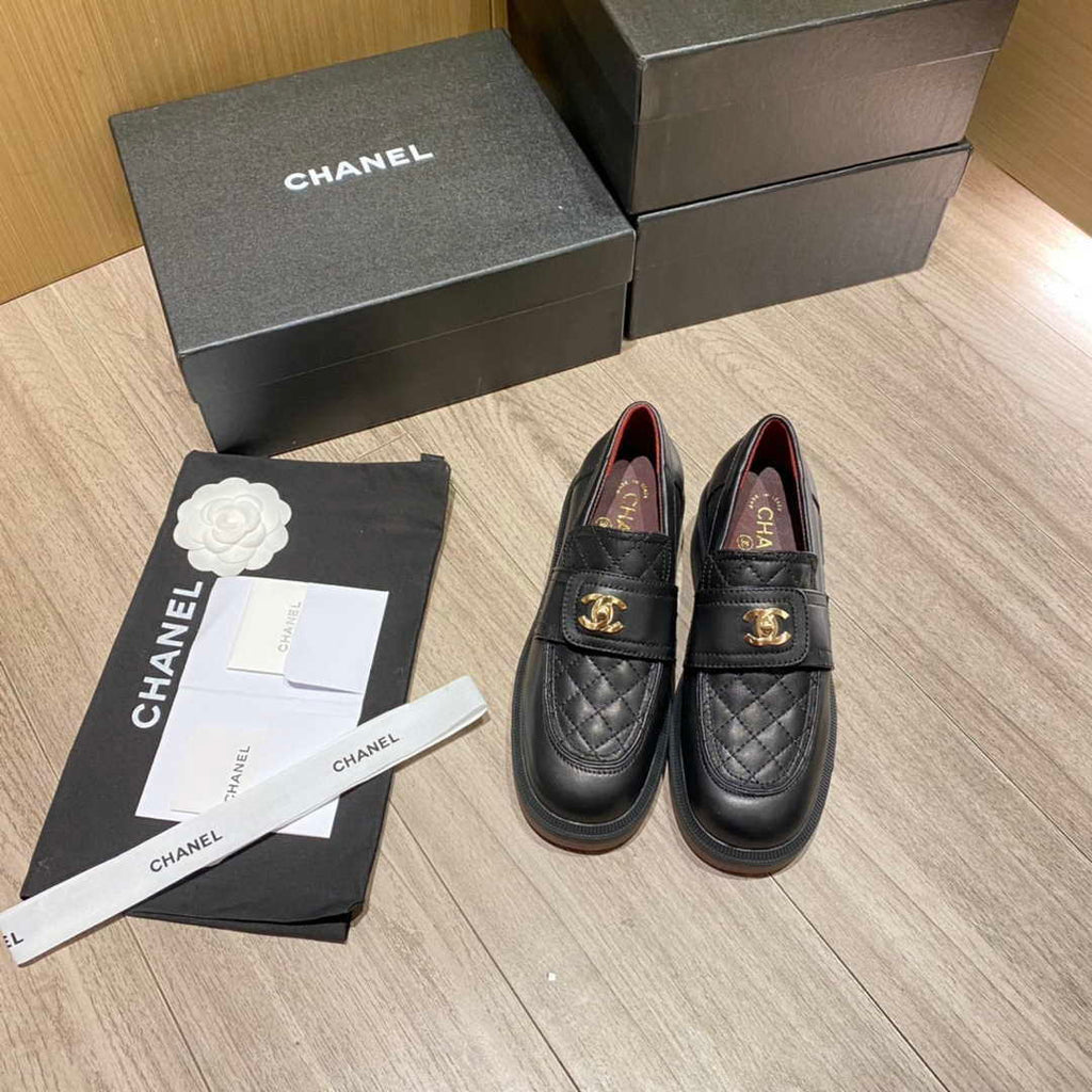 Chanel Women's Fashion Loafers Calfskin C90307